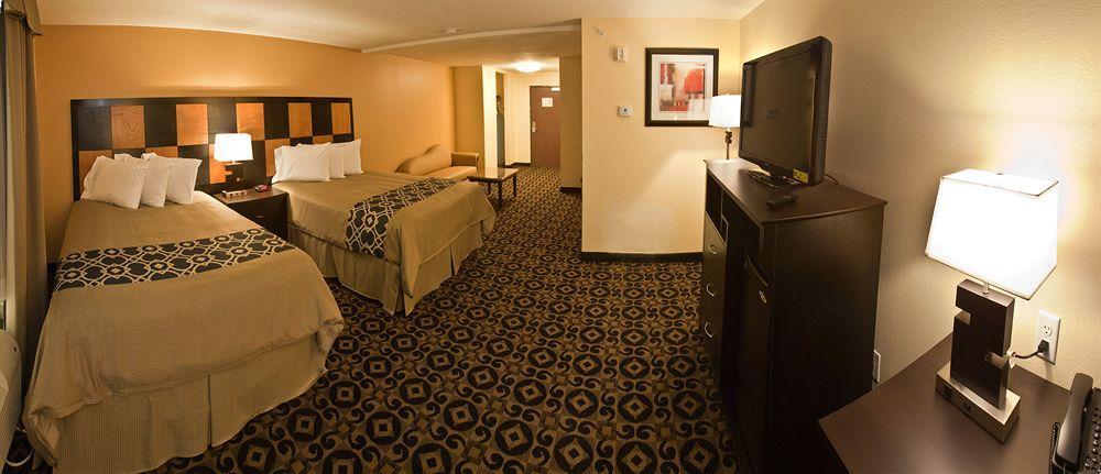 Comfort Ballard-roosevelt Hotel